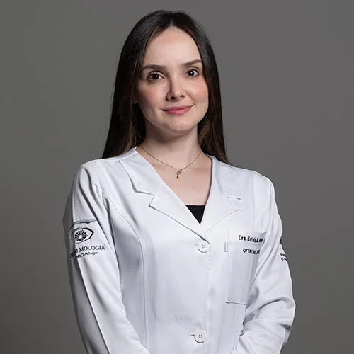 Dra. Estela Batistela Romeiro​