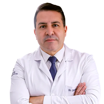 Dr. Cláudio Vieira — Médico Oftalmologista